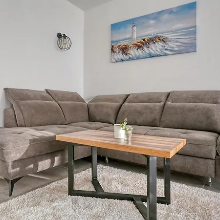 Family Friendly House With A Swimming Pool Debeljak, Zadar - 21383 Hébergement de vacances