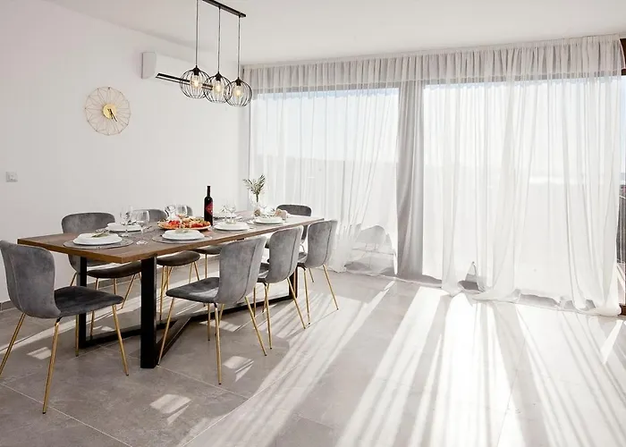 Family Friendly House With A Swimming Pool Debeljak, Zadar - 21383 Сasa de vacaciones *